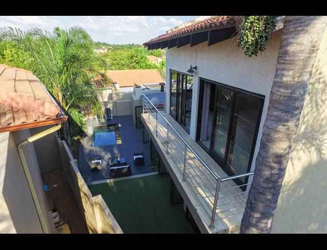 4 BEDROOM CLUSTER FOR SALE IN LONEHILL